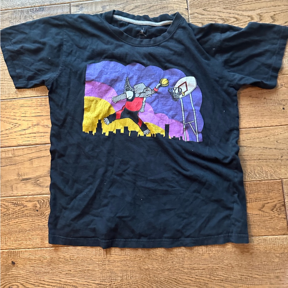 Nike elephant